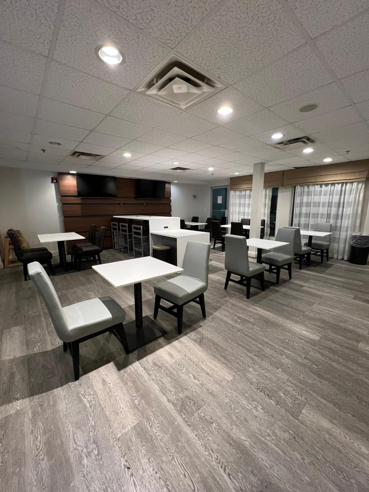 Wingate By Wyndham Dublin Near Claytor Lake State Park Exterior foto